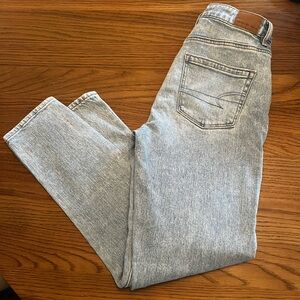 American Eagle Outfitters Light Wash Straight Jeans
